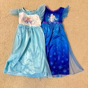 Bundle of 2 Elsa Frozen nightgowns light blue and dark blue size 3T